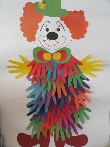 Hand appliques made of colored paper for children: autumn tree, hedgehog, peacock, flowers