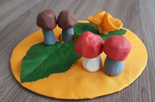 plasticine mushrooms