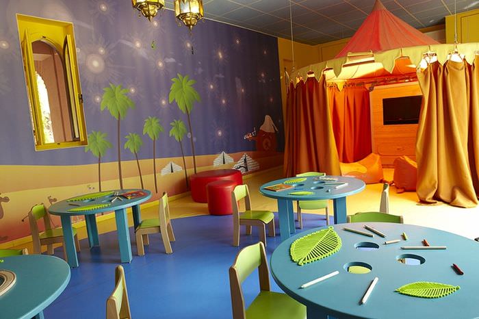 Round tables for activities for children of middle preschool age