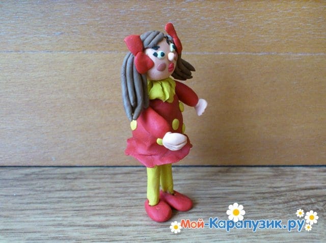 Modeling a girl from plasticine - photo 12